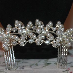 Brides pearl & Crystal Butterfly Hair Comb